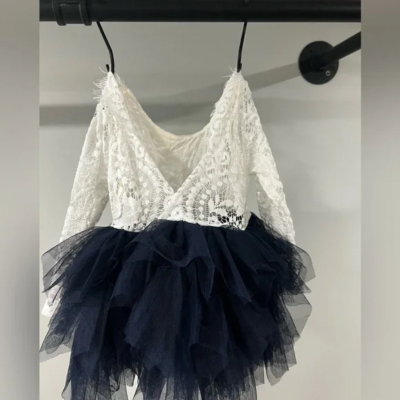 Elegant Lace and Tulle Infant Dress - Picture 2 of 2